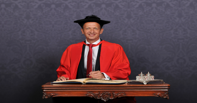 Distinguished figures receive honorary degrees  image